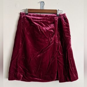 By Anthropologie velvet maroon mini skirt size 8